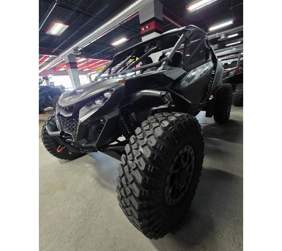 2027 Can-Am Maverick R X Rc