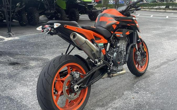 2022 KTM 890 Duke GP