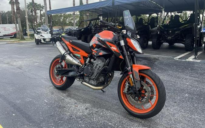 2022 KTM 890 Duke GP