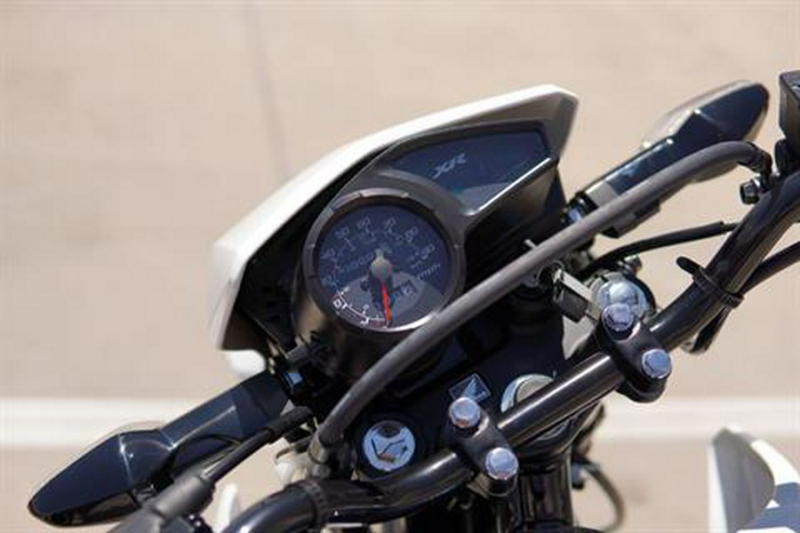 2025 Honda XR150L