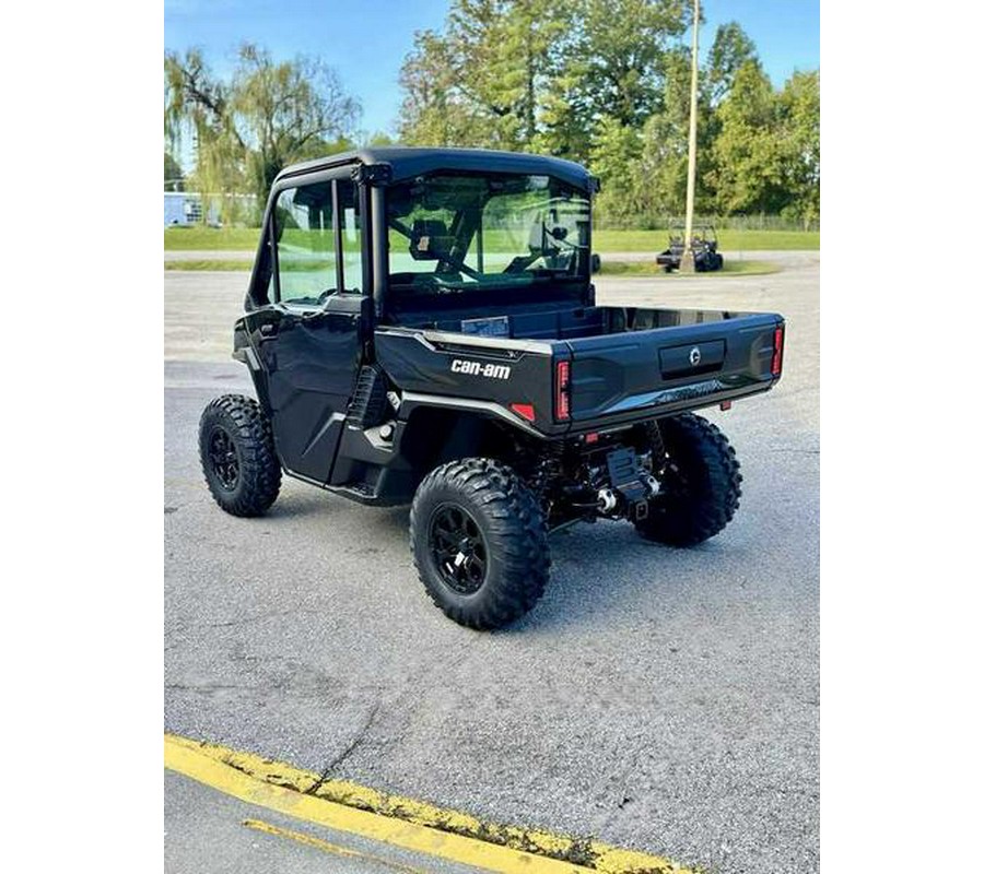 2026 Can-Am® Defender XT CAB HD11