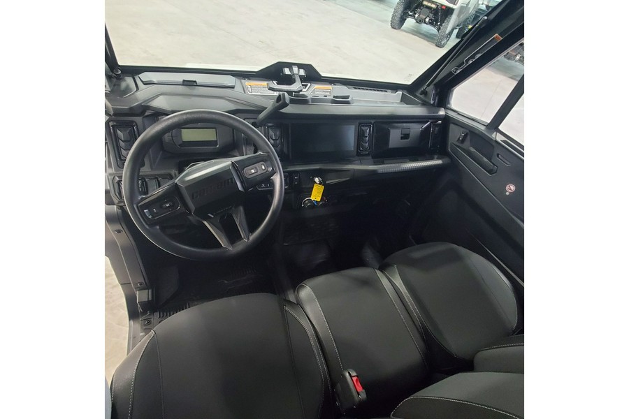 2026 Can-Am Defender MAX Limited HD11