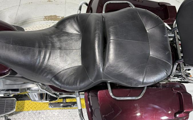 2005 Harley-Davidson® Electra Glide® Standard Black Cherry Pearl