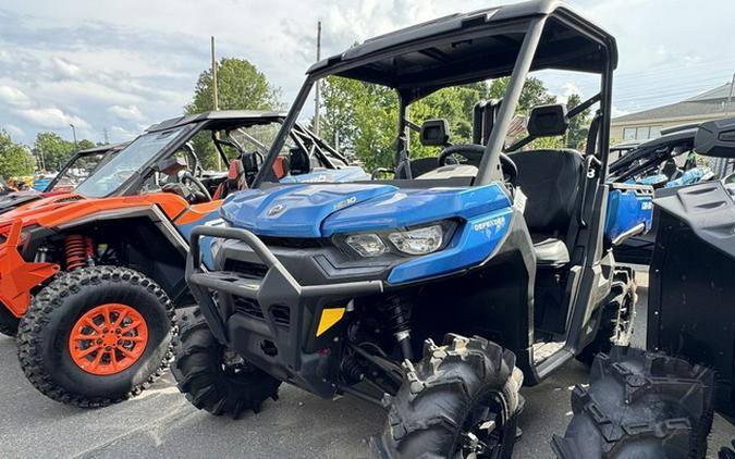 2023 Can-Am Defender XT HD10