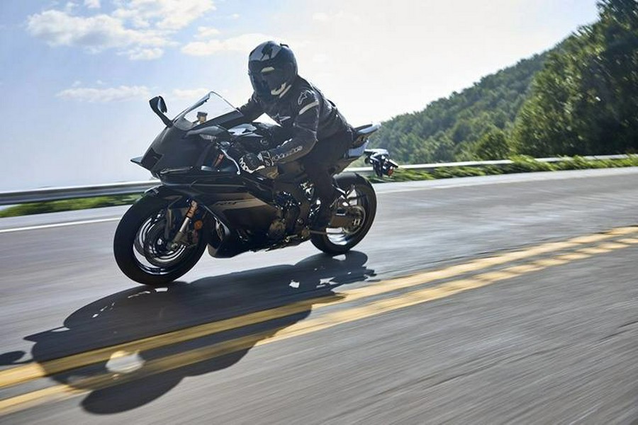 2025 Yamaha YZF-R9 CA