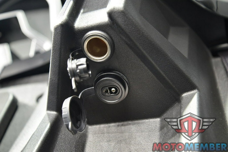 2024 Polaris Slingshot Slingshot S w/ Technology Package I Jet Black S W Technology Package I