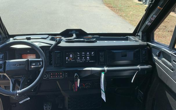 2026 Can-Am Defender MAX Limited HD11