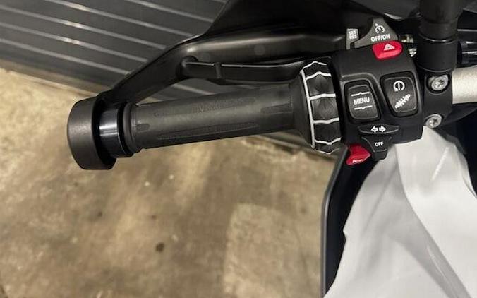 2023 BMW F 900 XR