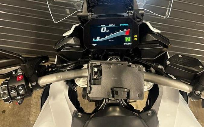 2023 BMW F 900 XR