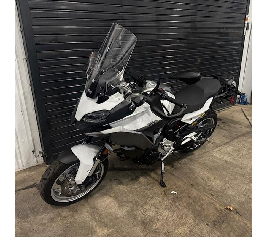 2023 BMW F 900 XR