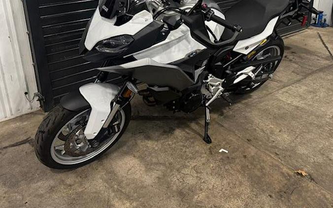 2023 BMW F 900 XR