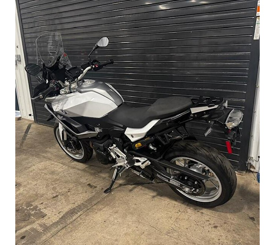 2023 BMW F 900 XR