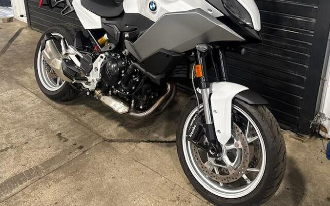 2023 BMW F 900 XR