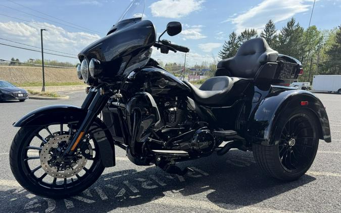 FLHTCUTG 2025 Tri Glide Ultra