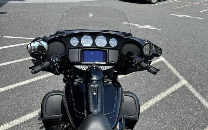 FLHTCUTG 2025 Tri Glide Ultra