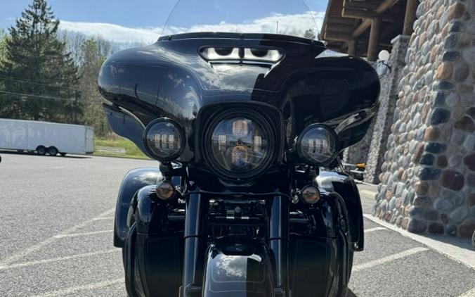 FLHTCUTG 2025 Tri Glide Ultra