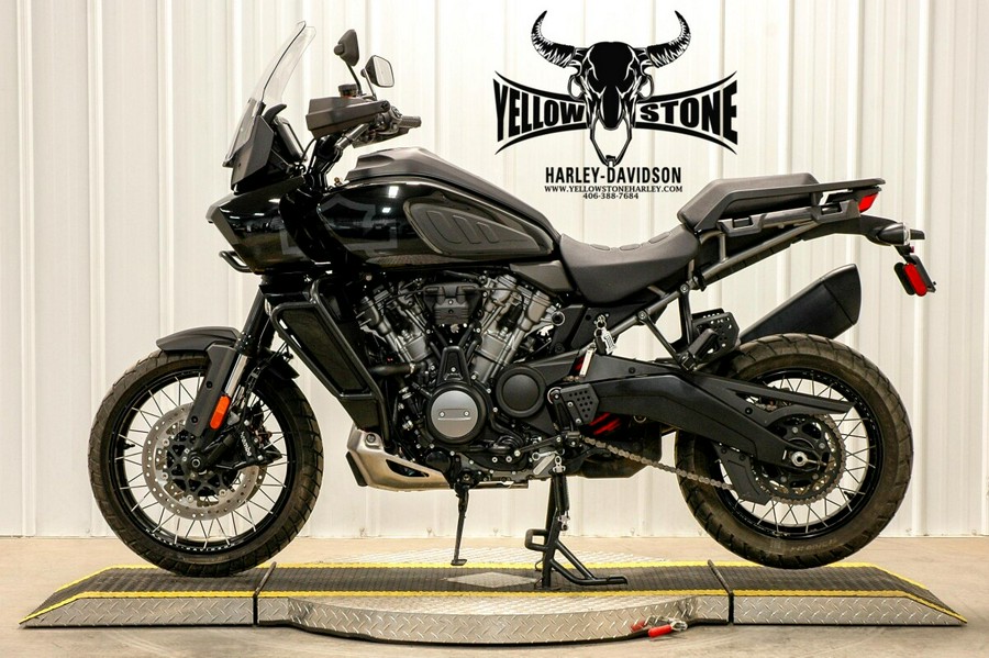 2021 Harley-Davidson Pan America™ 1250 Special Vivid Black