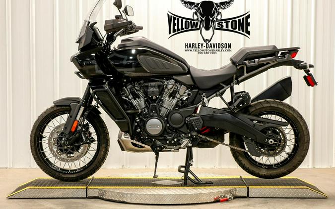 2021 Harley-Davidson Pan America™ 1250 Special Vivid Black