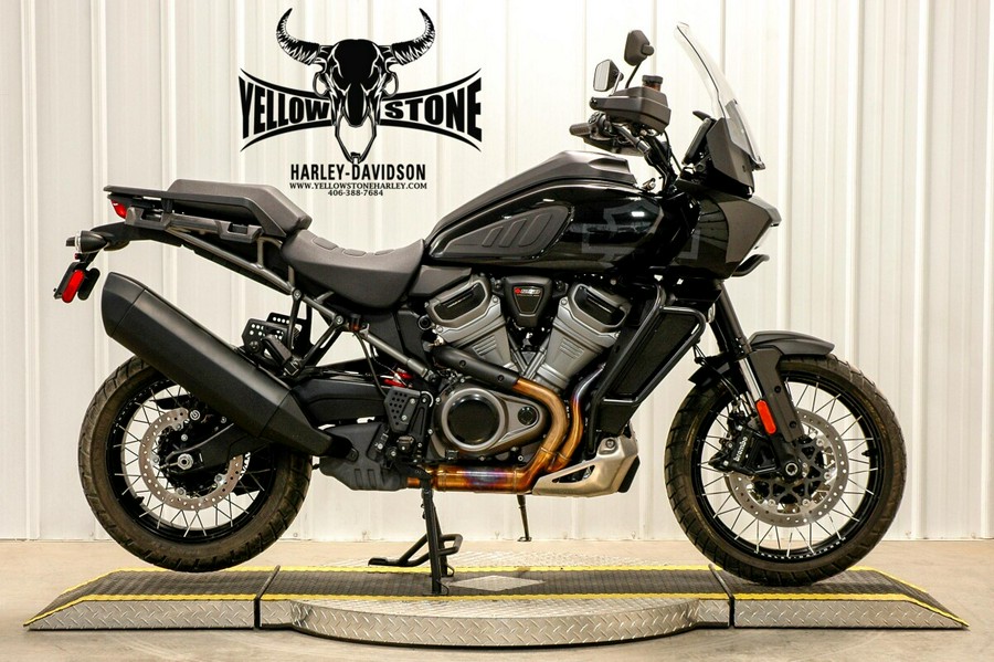 2021 Harley-Davidson Pan America™ 1250 Special Vivid Black