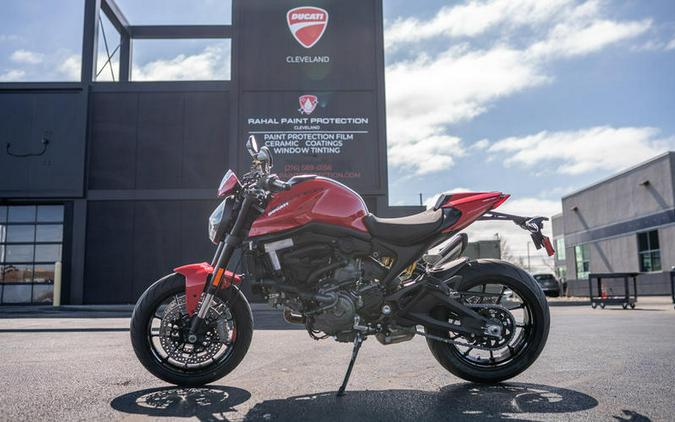 2024 Ducati Monster Plus