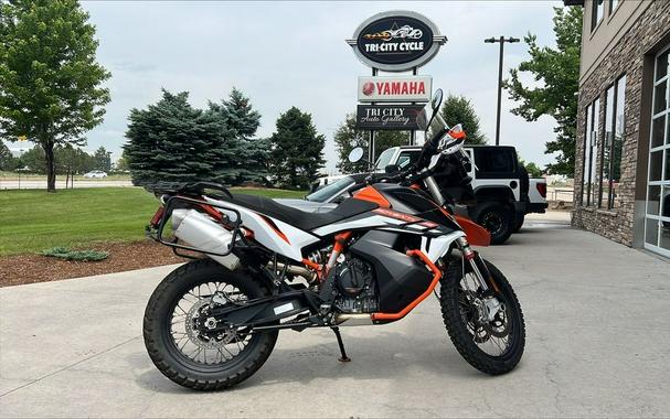 2022 KTM 890 Adventure R