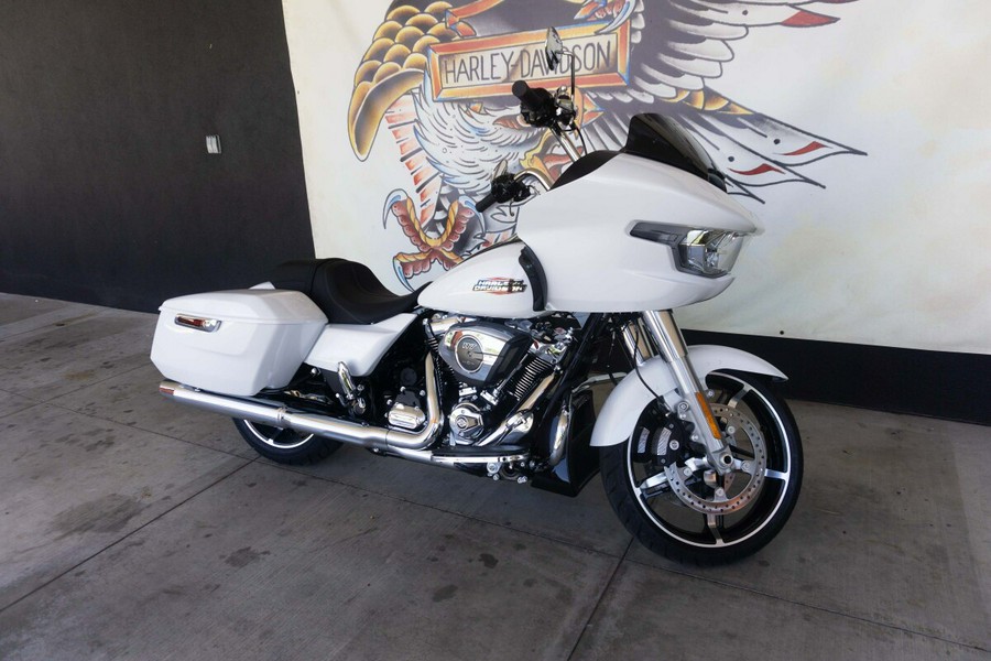 2024 Harley-Davidson Road Glide™ White Onyx Pearl