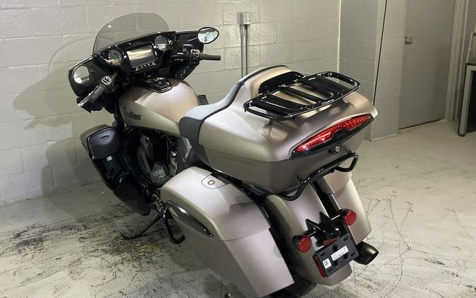 2025 Indian Motorcycle® Roadmaster® PowerPlus Dark Horse® Nara Bronze Smoke