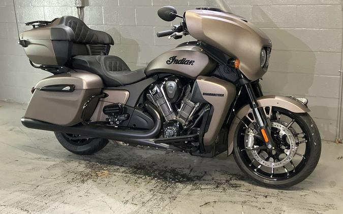 2025 Indian Motorcycle® Roadmaster® PowerPlus Dark Horse® Nara Bronze Smoke