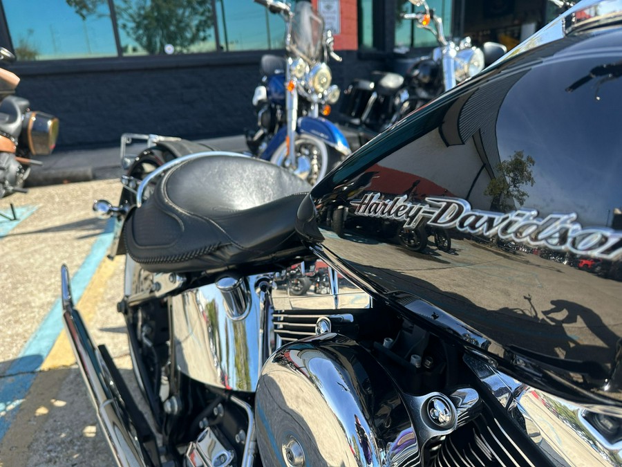 2016 Harley-Davidson Softail® Deluxe