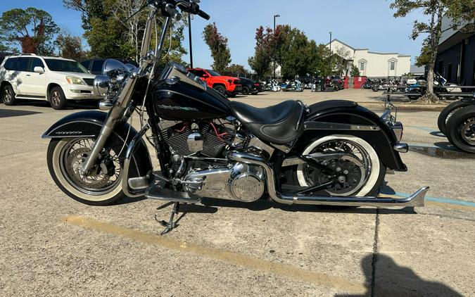 2016 Harley-Davidson Softail® Deluxe