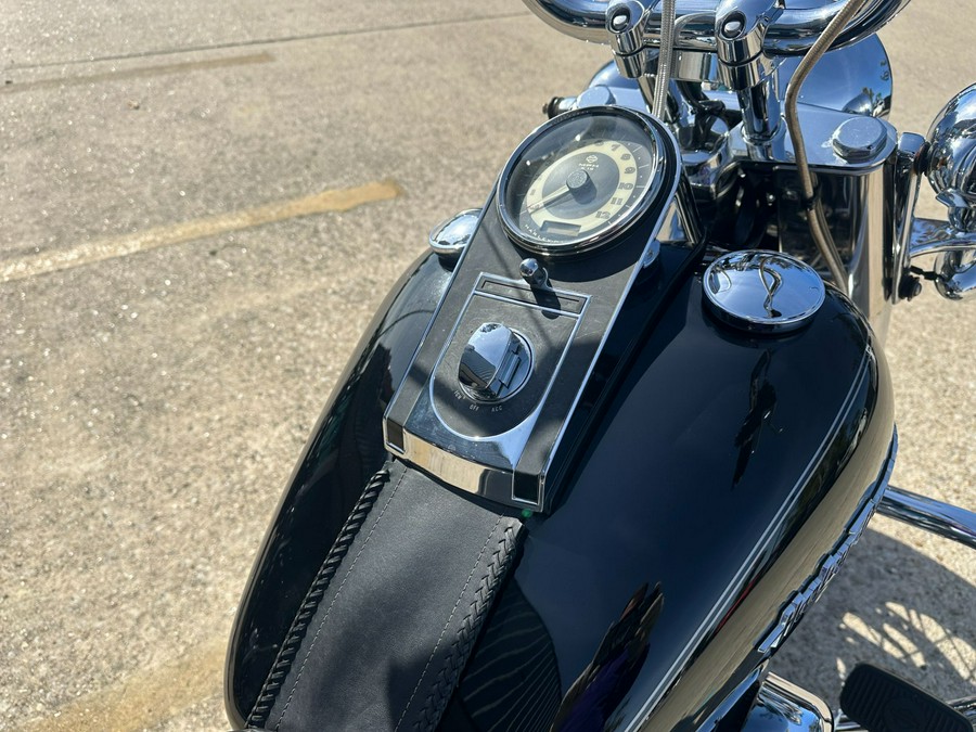 2016 Harley-Davidson Softail® Deluxe