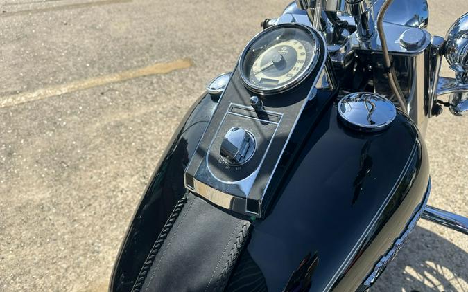 2016 Harley-Davidson Softail® Deluxe