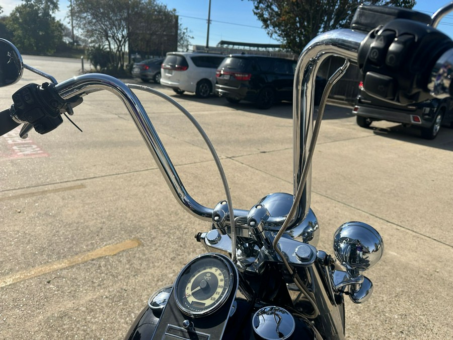 2016 Harley-Davidson Softail® Deluxe