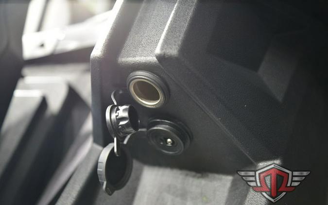 2024 Polaris Slingshot Slingshot S w/ Technology Package I Moonlight Whi S W Technology Package I