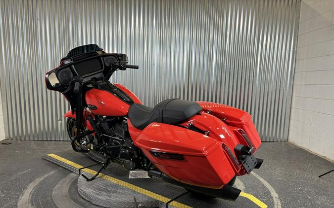 2026 Harley-Davidson Street Glide Blood Orange Black Trim