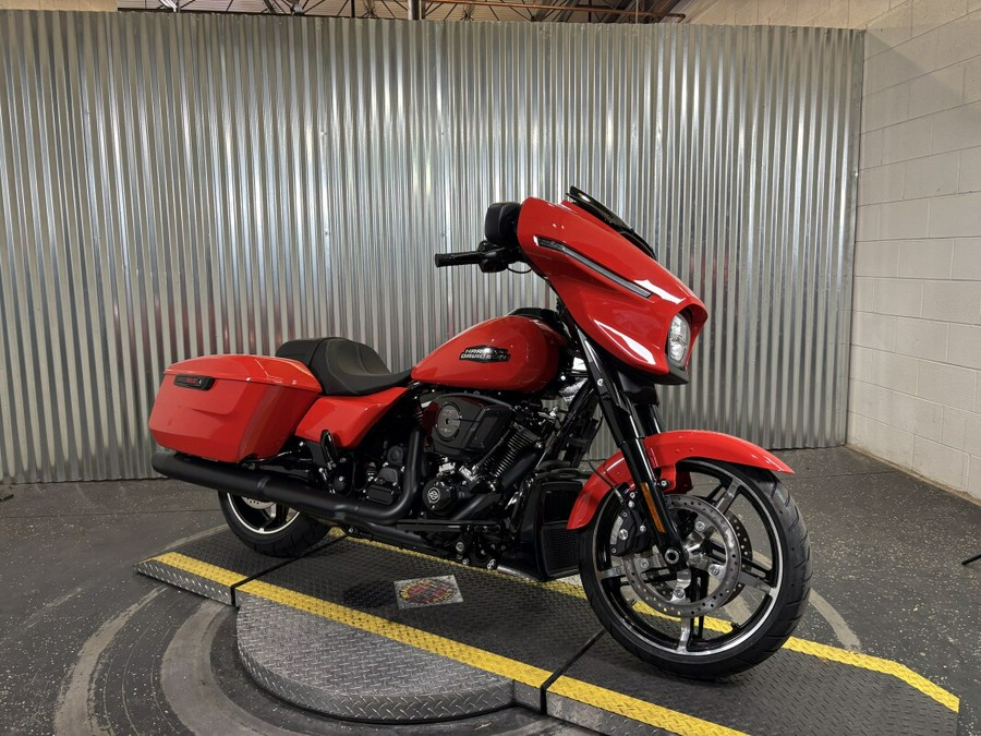 2026 Harley-Davidson Street Glide Blood Orange Black Trim