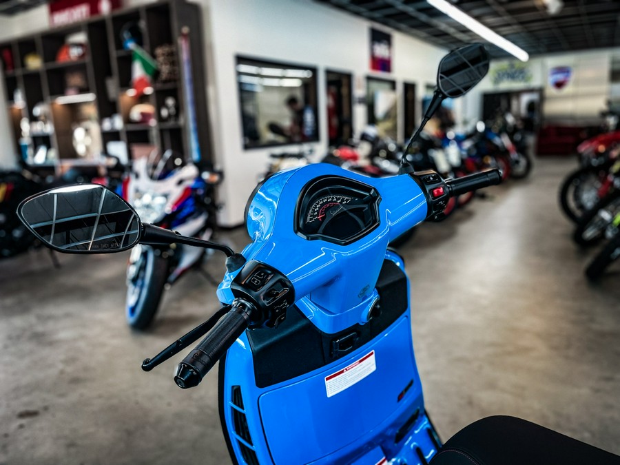 2027 VESPA GTS 310