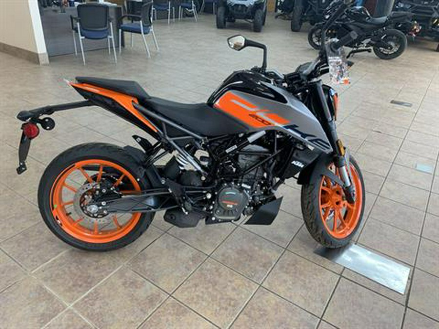 2023 KTM 200 Duke