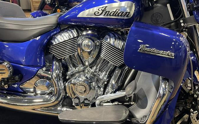 2024 Indian Motorcycle® Roadmaster® Limited with Powerband Audio Package Spirit Blue Metallic