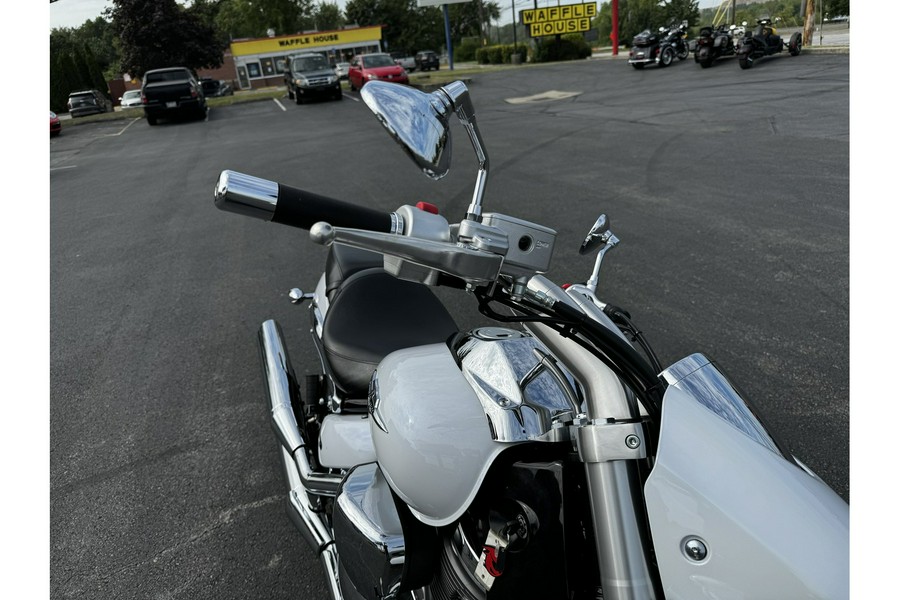 2015 Suzuki BOULEVARD M50