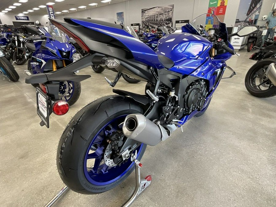 2025 Yamaha YZF-R1
