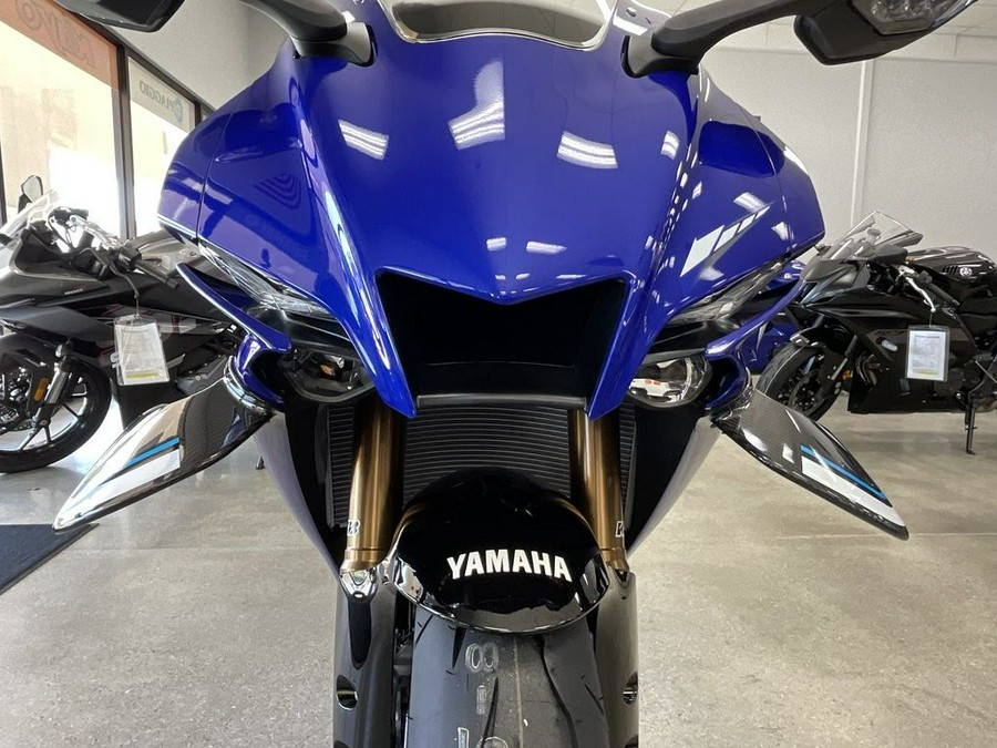 2025 Yamaha YZF-R1