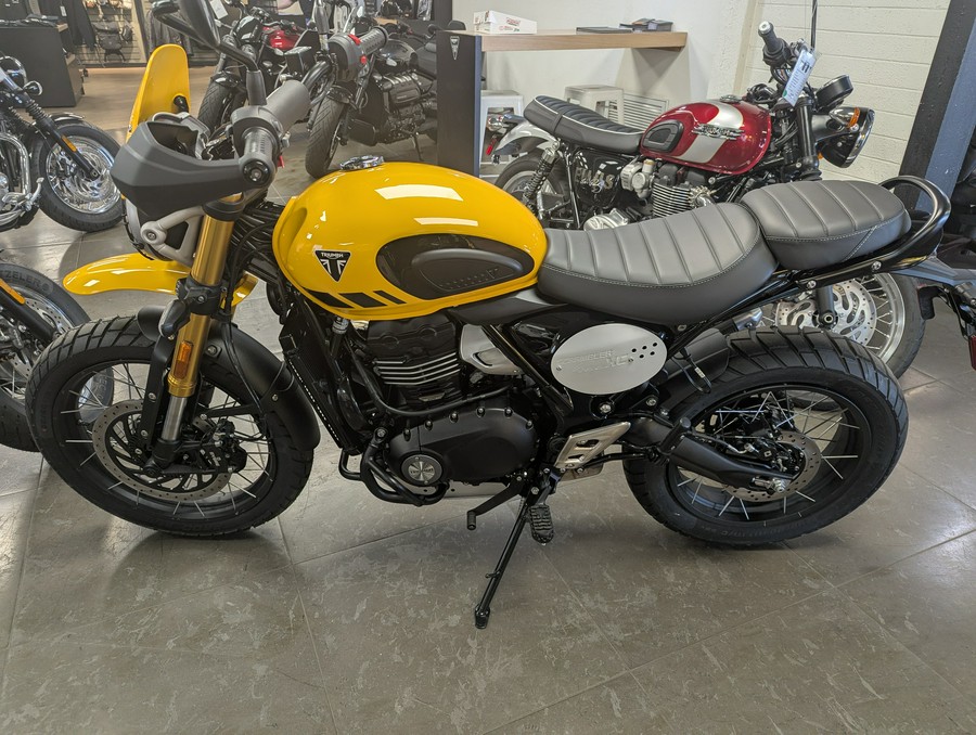 2026 Triumph Scrambler 400 XC