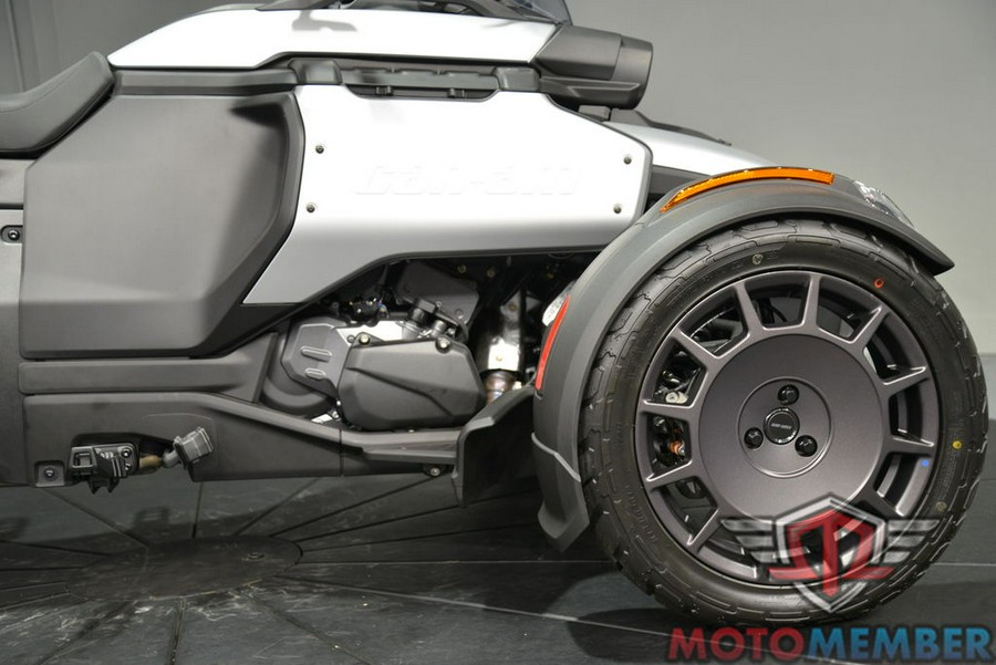 2026 Can-Am Canyon™ Base