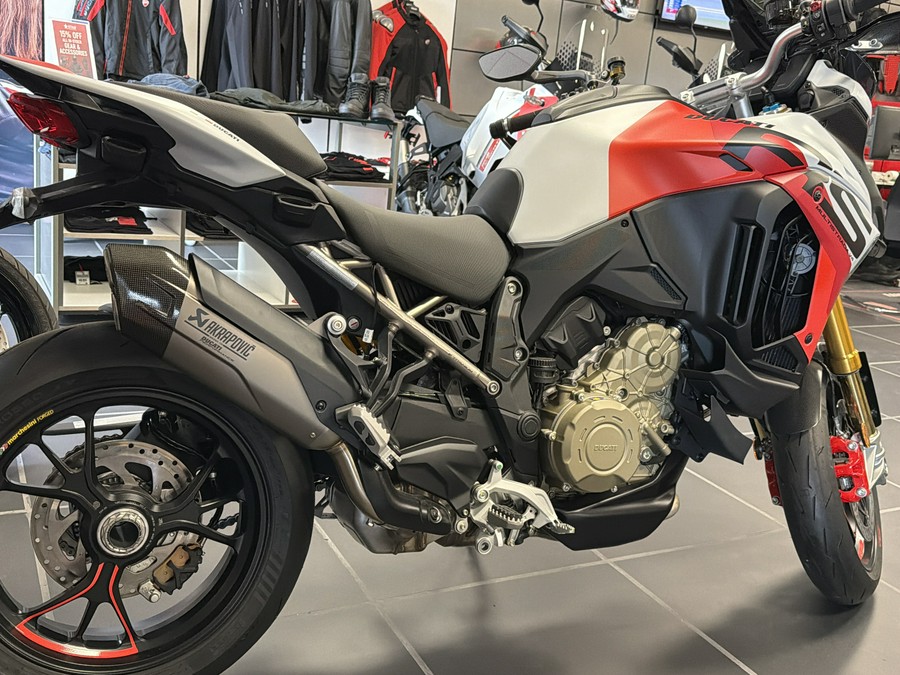2025 Ducati Multistrada V4 RS