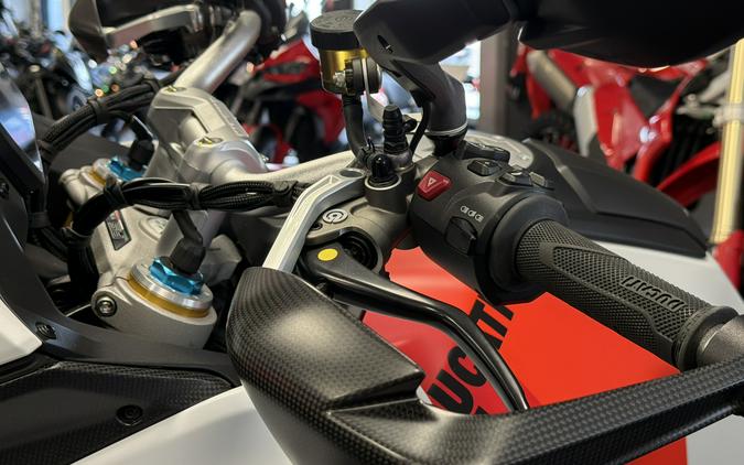2025 Ducati Multistrada V4 RS