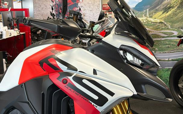 2025 Ducati Multistrada V4 RS