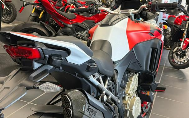2025 Ducati Multistrada V4 RS