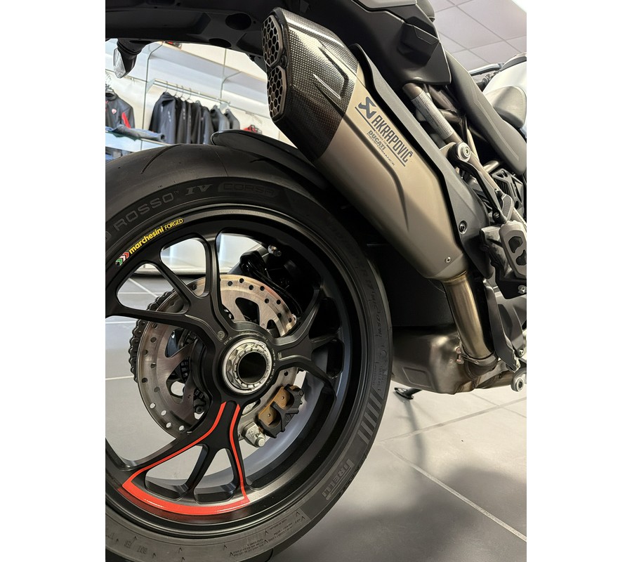 2025 Ducati Multistrada V4 RS