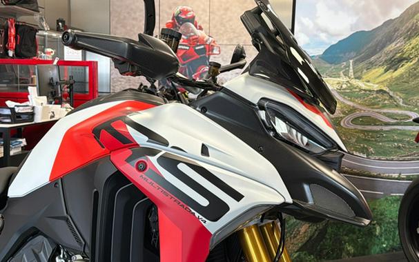 2025 Ducati Multistrada V4 RS